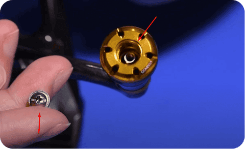 Method of placing the power knob on the spinning reel 11 Step Number 2: Install the Gomexus Power Knob