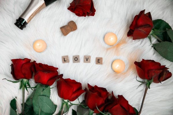 Valentine's Day Tips For Anglers 3 roses-and-love-letters