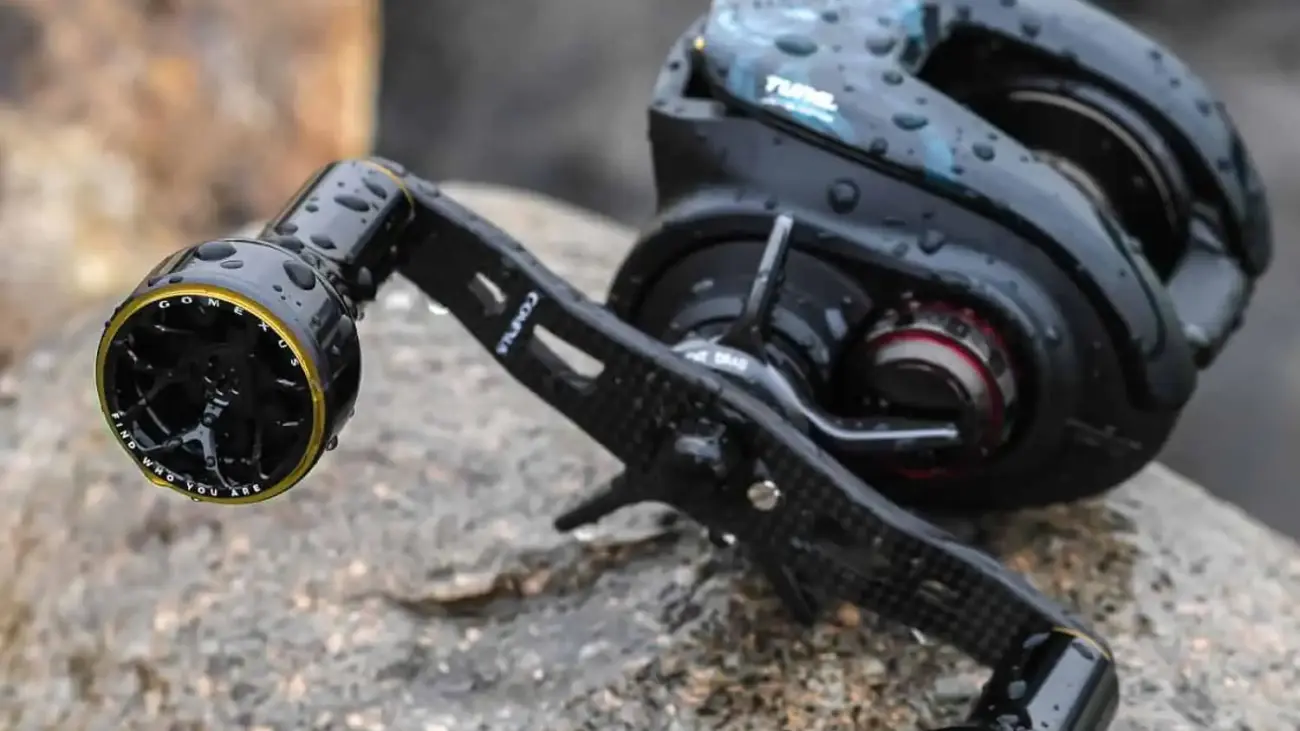 finesse bass fishing：Gomexus carbon handle dc105 gold