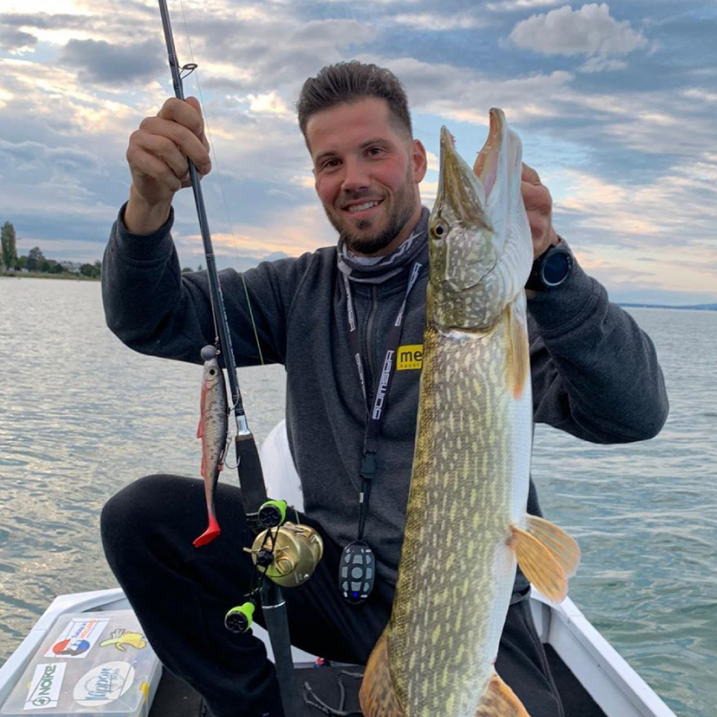 Monster Freshwater Hunters