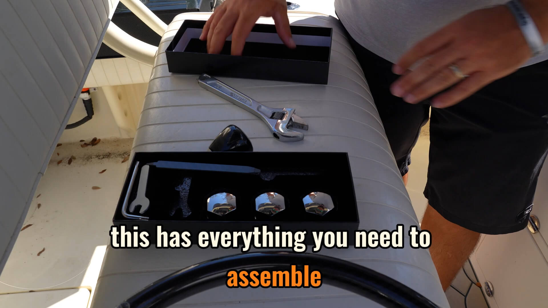 Boat steering wheel installation - Installing new carbon fiber boat steering wheel onto helm shaft