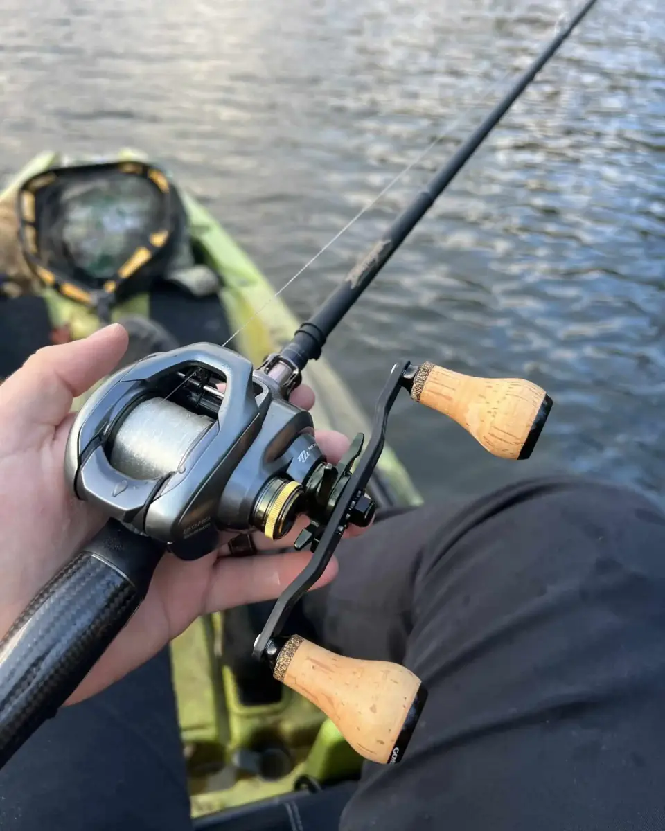 Gomexus-Home 84 This is the best looking and most well built reel handle i have ever felt. The knobs have zero play and spin extremely smooth. Review by Grayson Wilburn.